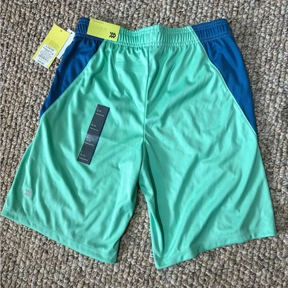 Boys Athletic Shorts All in Motion 12-14 - Picture 2 of 5